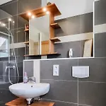 Amazing In With Sauna بيت للعطل *